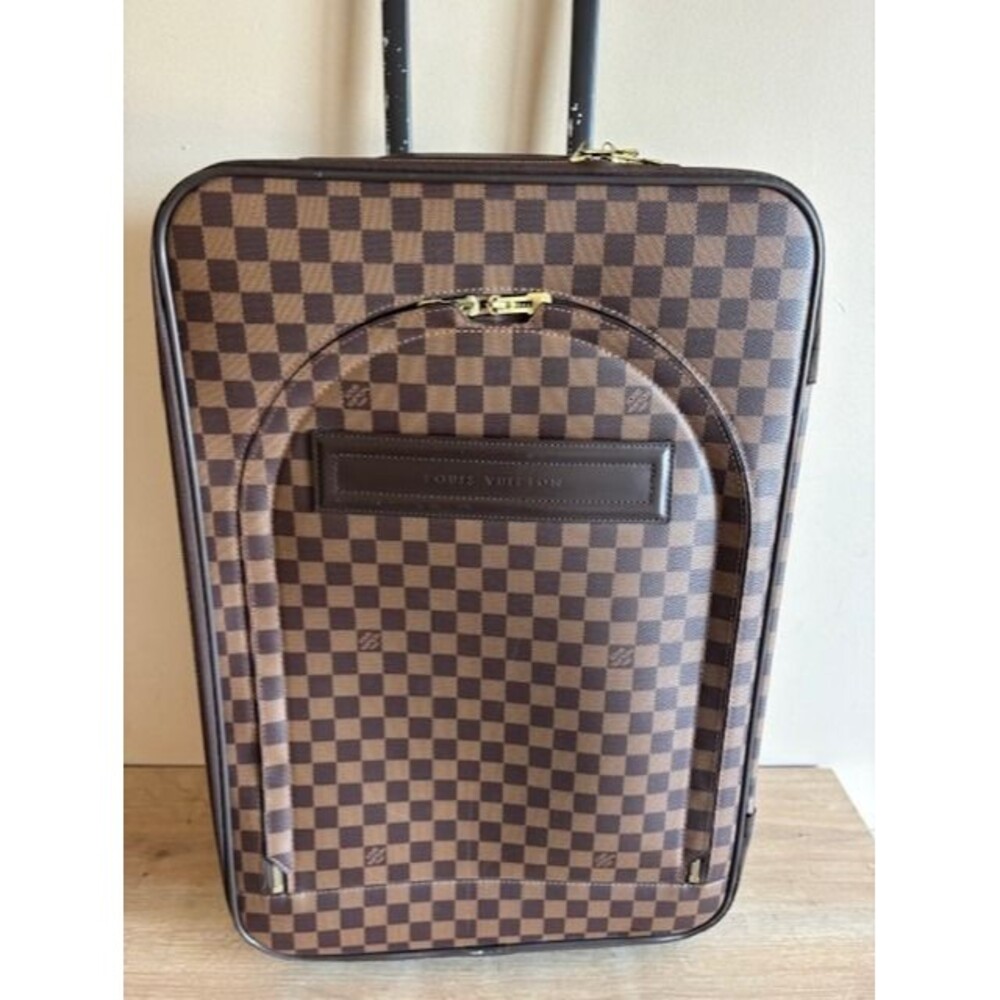 Authentic Louis Vuitton pegase 55 damier ebene carry on